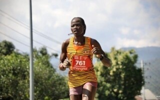 Угандийская бегунья подожжена своим парнем в Кении