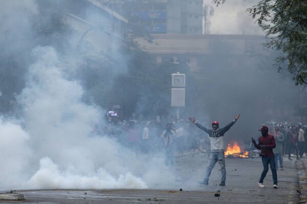 Протесты в Найроби переросли в насилие, погиб один человек