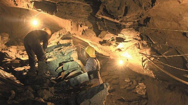 Трагедия в результате обрушения незаконной золотой шахты на севере Кении