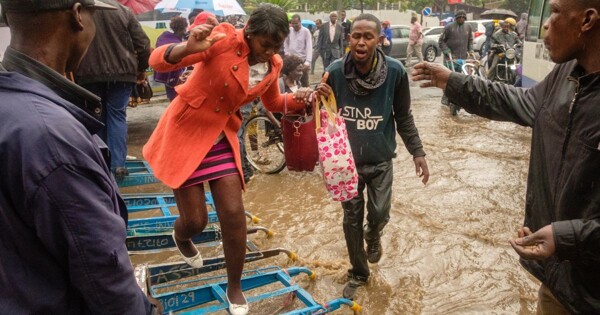 ОАЭ предоставляет $15 миллионов помощи Кении в связи с наводнением